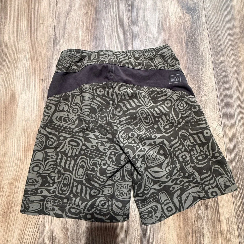 REI Board Shorts Olive Green Tribal Print Gorpcore